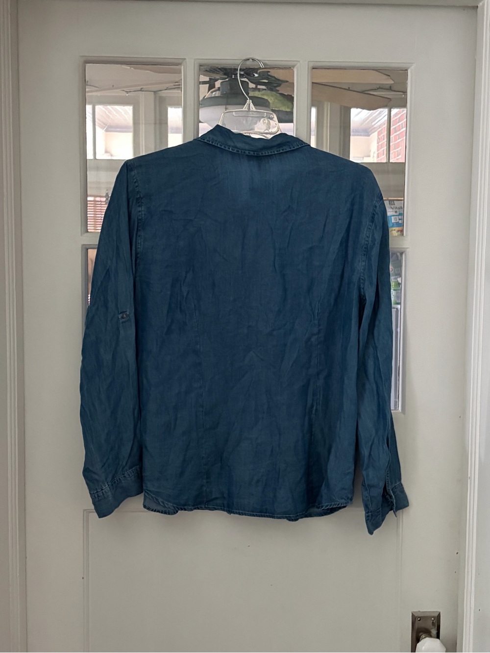 Light Blue Denim Button-Down Shirt - Casual ladies Shirt nwt. Xl - Picture 4 of 4